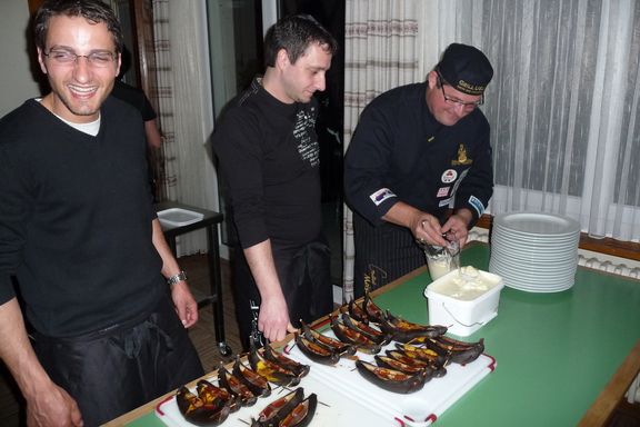 Grillkurs mit Grill-Ueli 2010 034.jpg  
