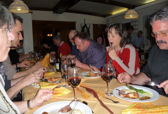 Grillkurs mit Grill-Ueli 2010 032.jpg  